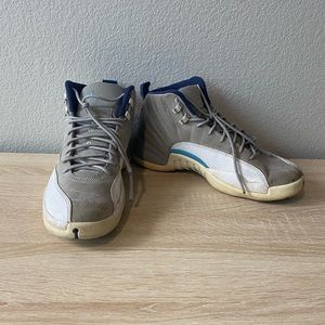 Men Air Jordan 12 gray round Toe Lace up size 10.5